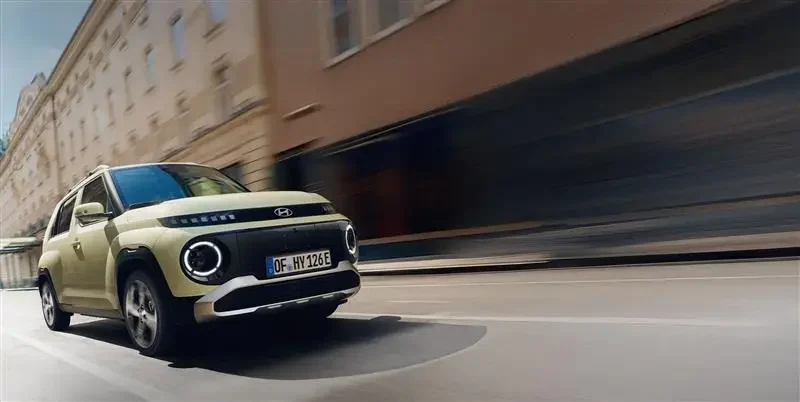 Hyundai Fahrzeug am fahren