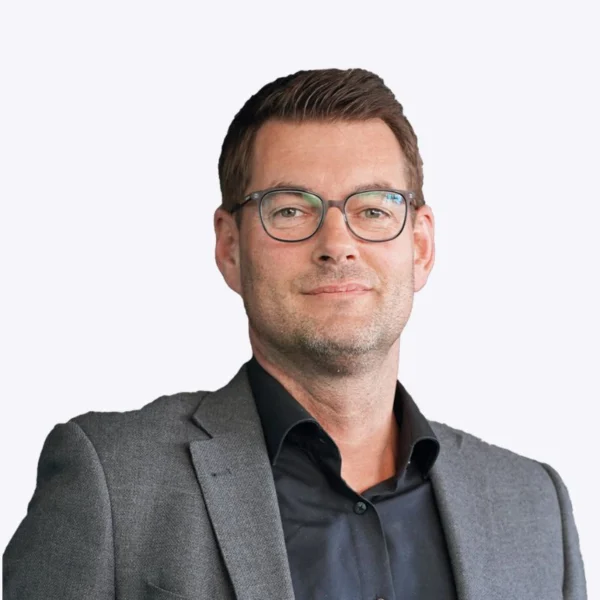 Gerd NOAK mit Hintergrund