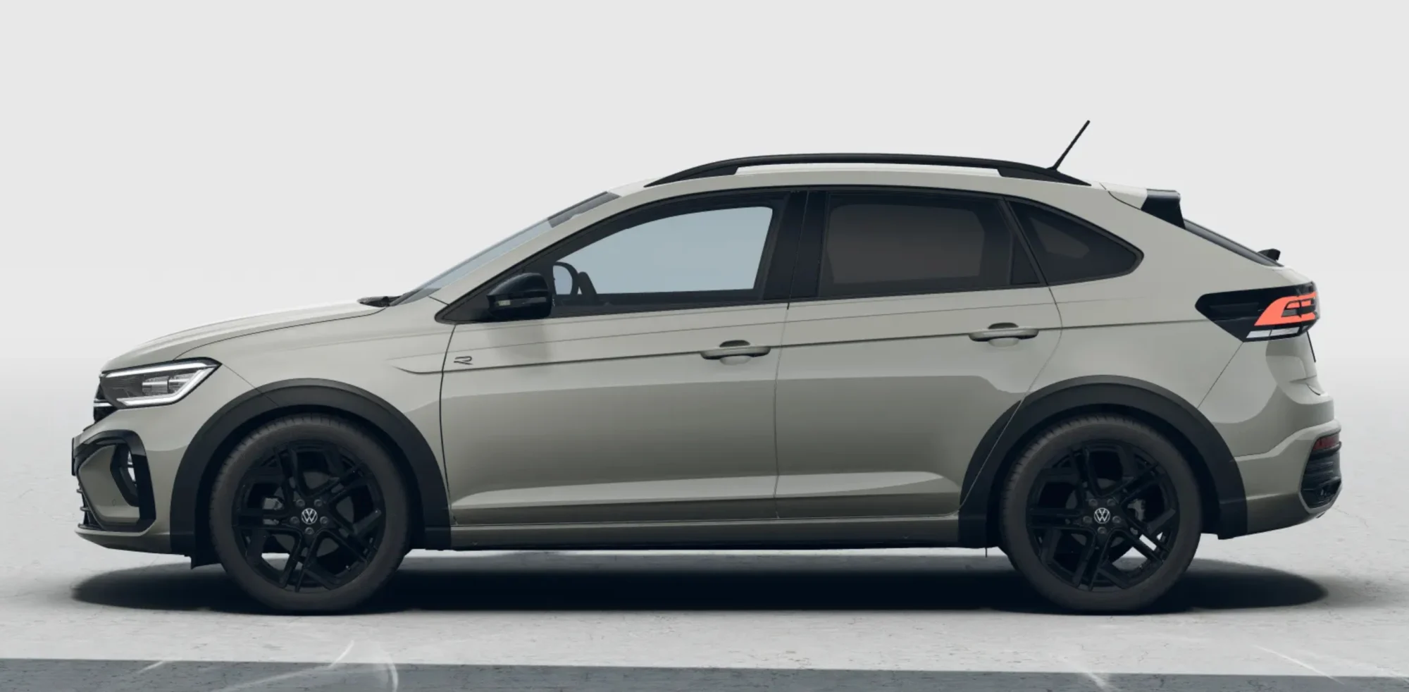 VW Taigo R-Line von der Seite