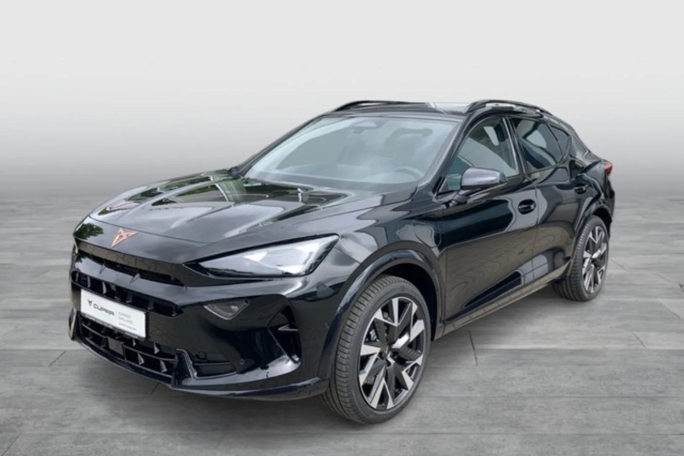Cupra Raval freigestellt