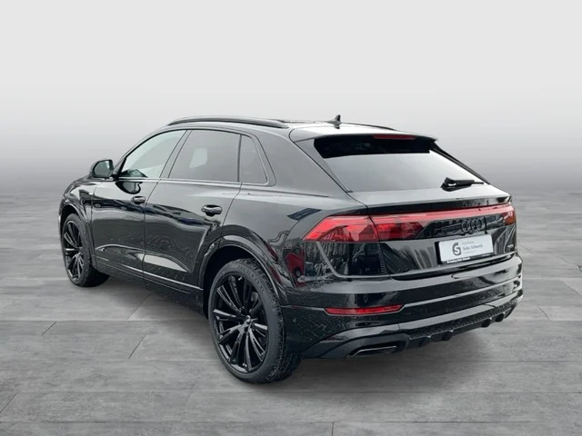 Audi Q8 SUV TDI von Hinten