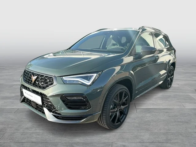 Cupra Ateca in Dark Forest Grün von Vorn