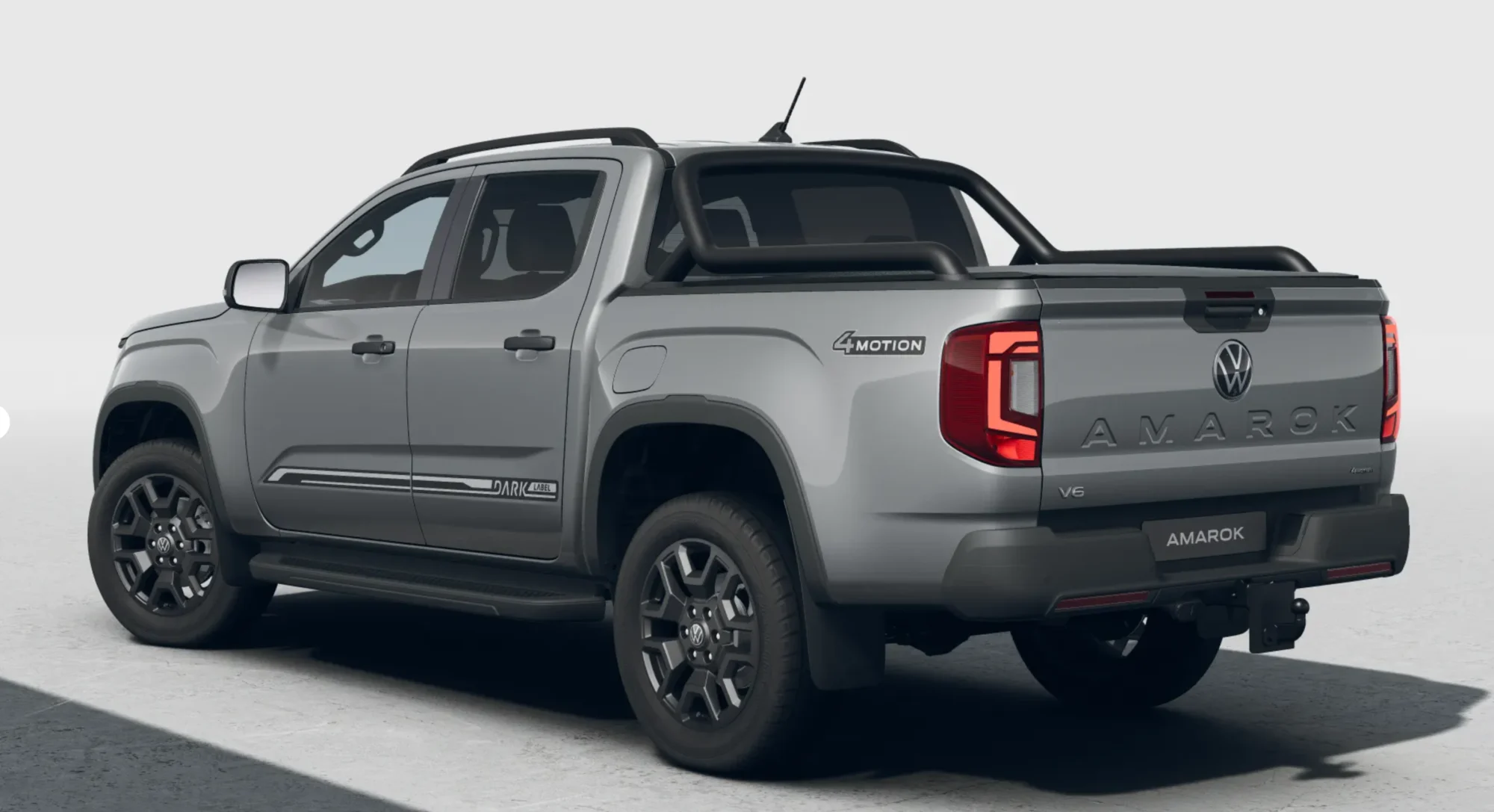 3521402A0Q Amarok Dark Label 299,99€ Heck