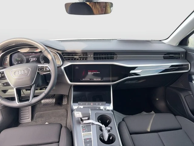 3523047A0B A6 Avant50 TFSI e S tronic innen